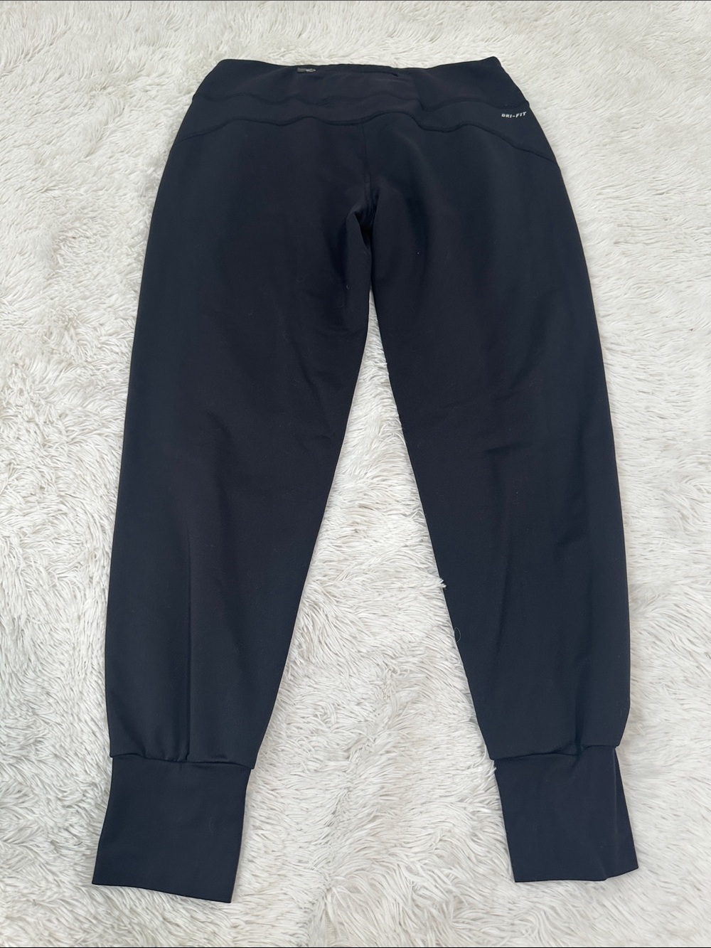 ๐ฆ Nike Jogger - Picture 2 of 4